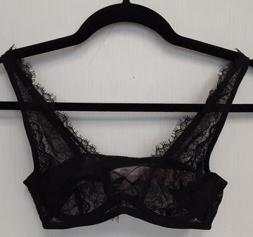 Victoria's Secret Dream Angels Unlined Plunge Bra 32B Black lace #11/220