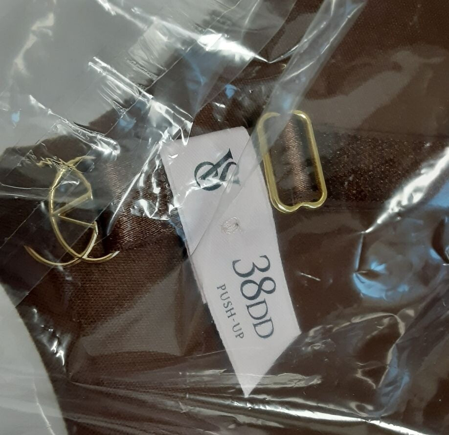 Victoria's Secret Smooth Wireless Plunge Push-up Bra Mousse color 38DD RG10/224