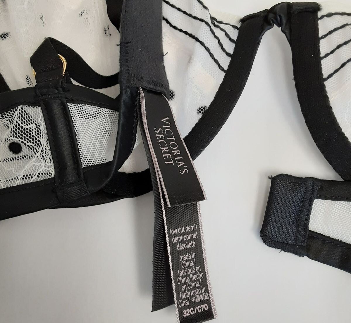 Victoria's Secret sexy Unlined low cut Demi Bra white/black polka dot 32C #74/224
