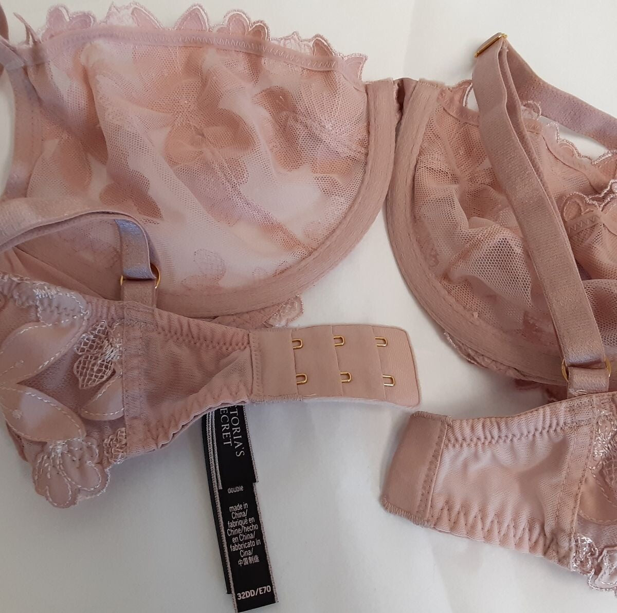 Victoria's Secret sexy Unlined plunge Floral Embroidered Bra 32DD #71/224