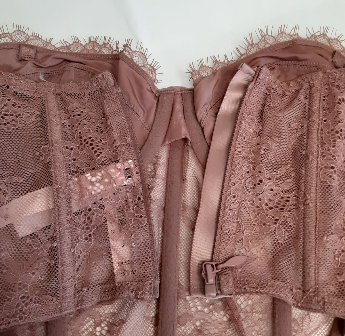 Victoria's Secret Dream Angels Corset Bra Zip Back Mauve pink Lace 32D #9/225