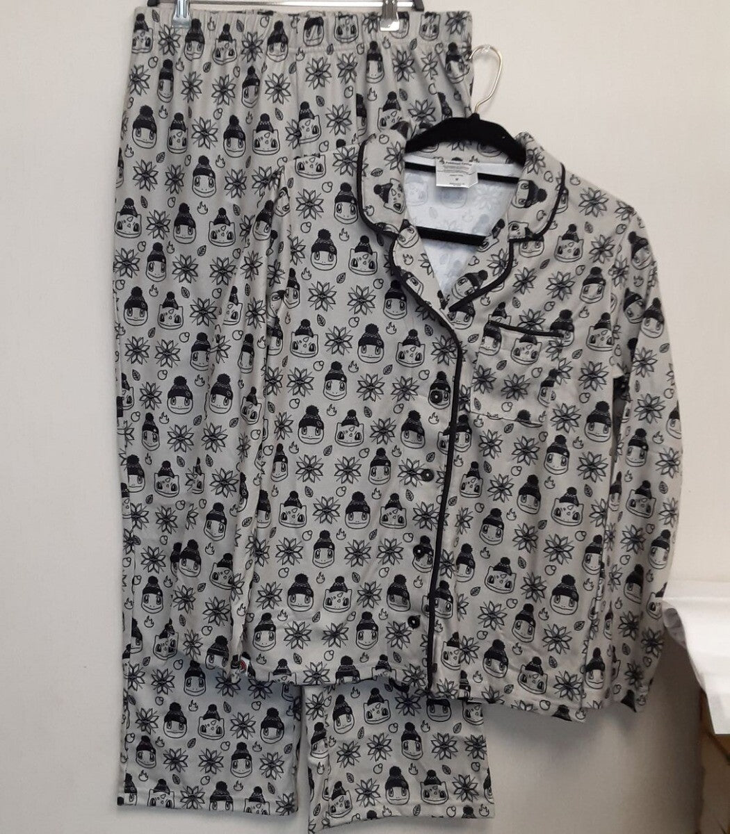 Pokemon center Holiday Flannel Button-Up Pajama Set M  Women RA30/220