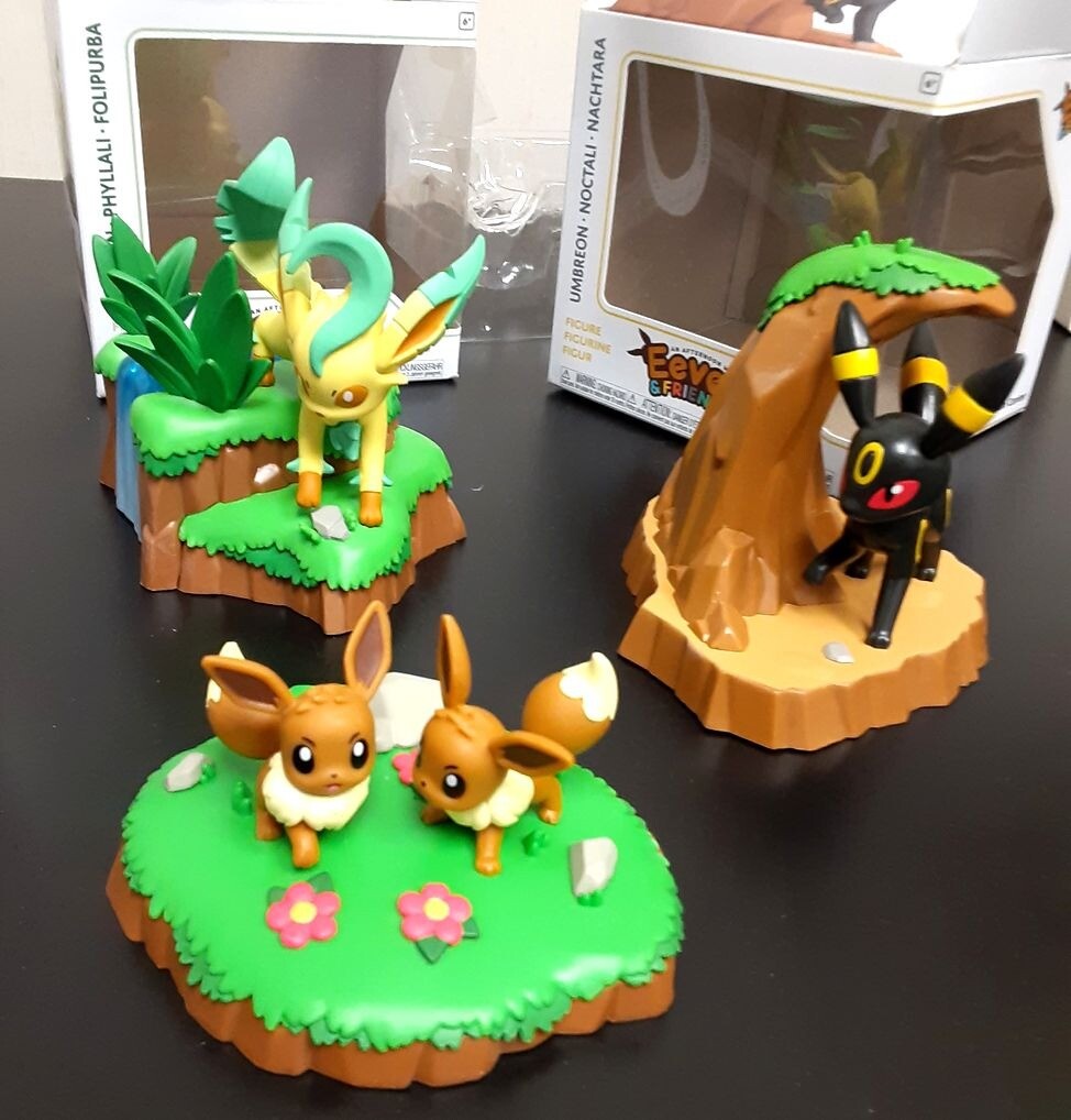LOT of 3 Pokemon Eevee & Friends Funko Figure Leafeon Umbreon NEW RA22/220