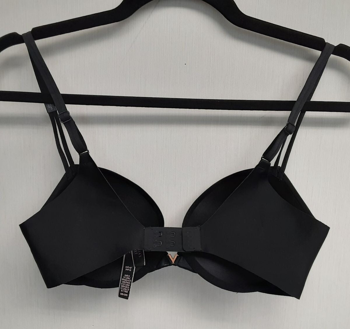 Victoria's Secret Underwire Padded Push Up Bra Black (New /32D) #86/221