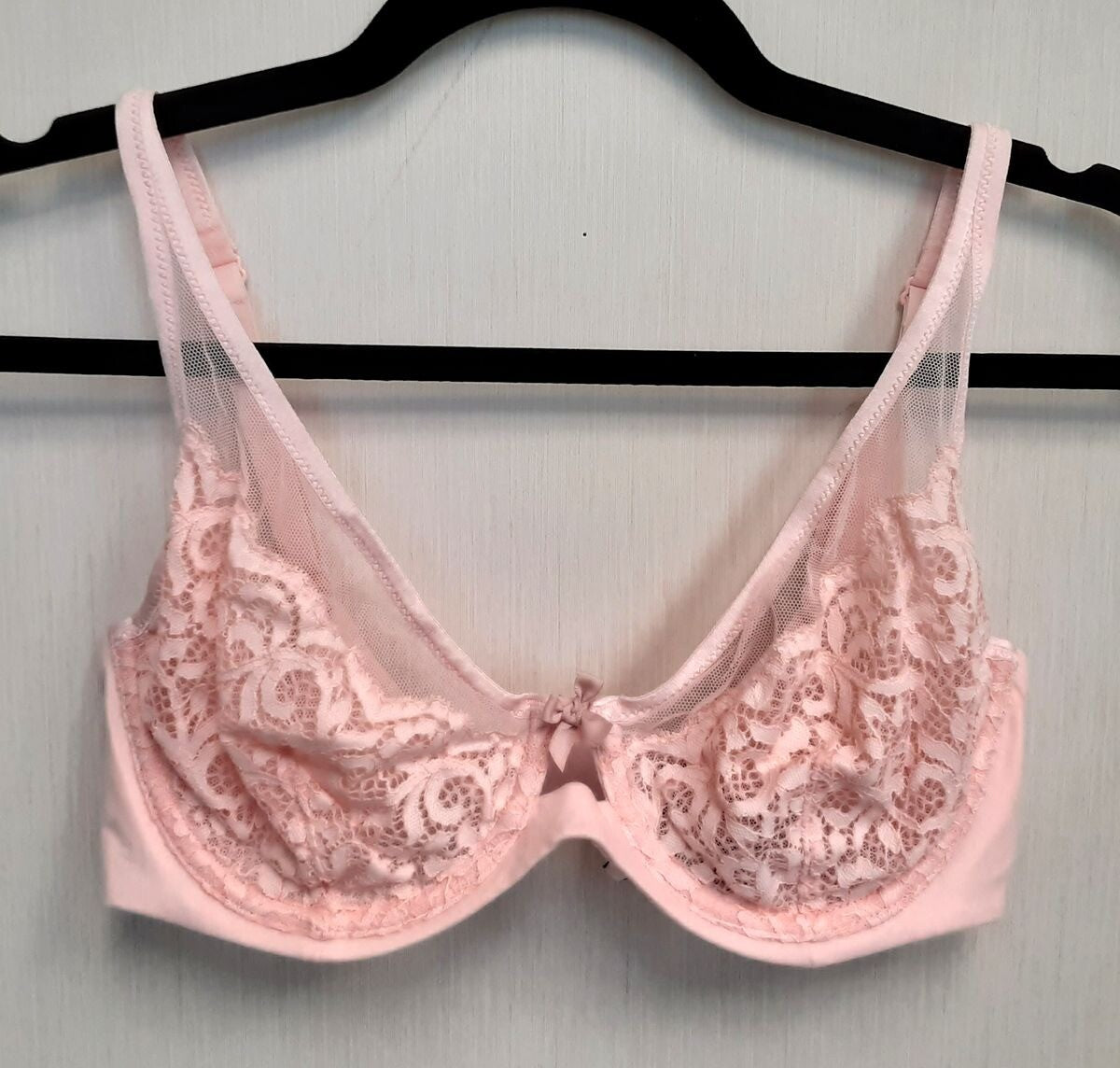 Victoria's Secret Body by Victoria Unlined Elongated Bra 32DD Peach #73/220
