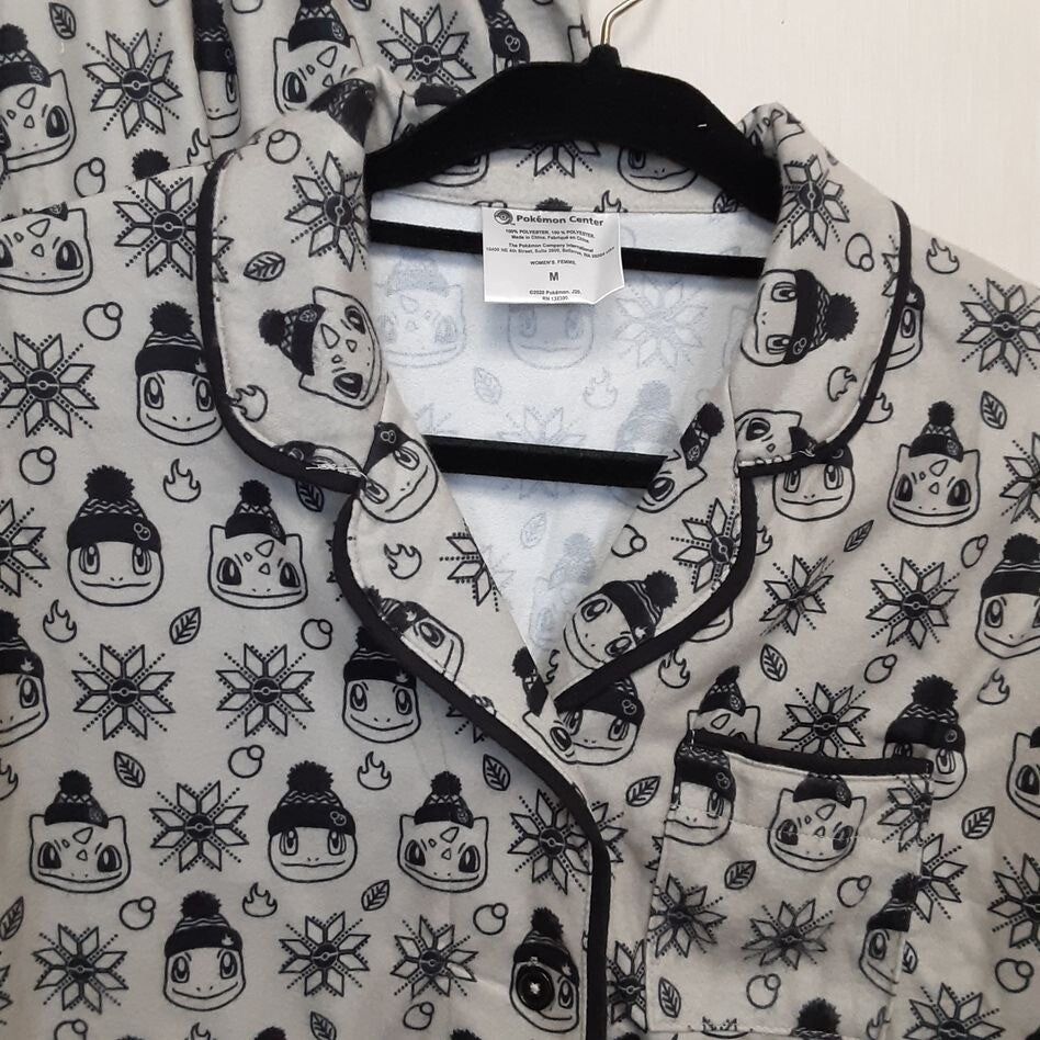 Pokemon center Holiday Flannel Button-Up Pajama Set M  Women RA30/222