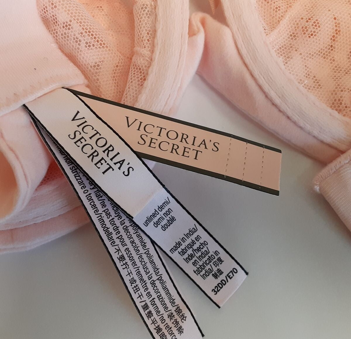 Victoria's Secret Body by Victoria Unlined Elongated Bra 32DD Peach #73/224