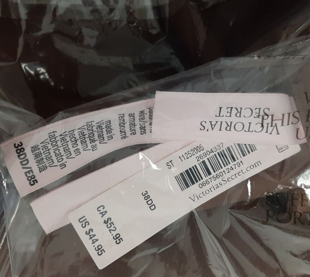 Victoria's Secret Smooth Wireless Plunge Push-up Bra Mousse color 38DD RG10/225