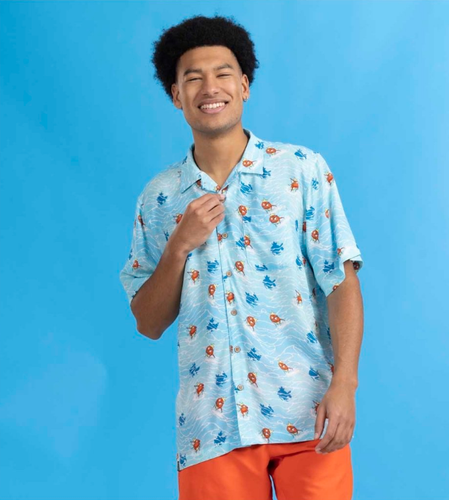 NEW Pokémon Tropical Magikarp Waves Tropical Shirt - Men - Adult  S /CH18/123