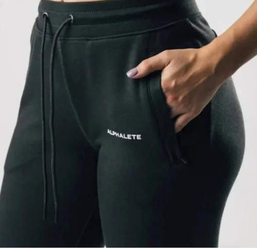 NEW Alphalete Women's Essential Core Jogger Black size M /CH44/121