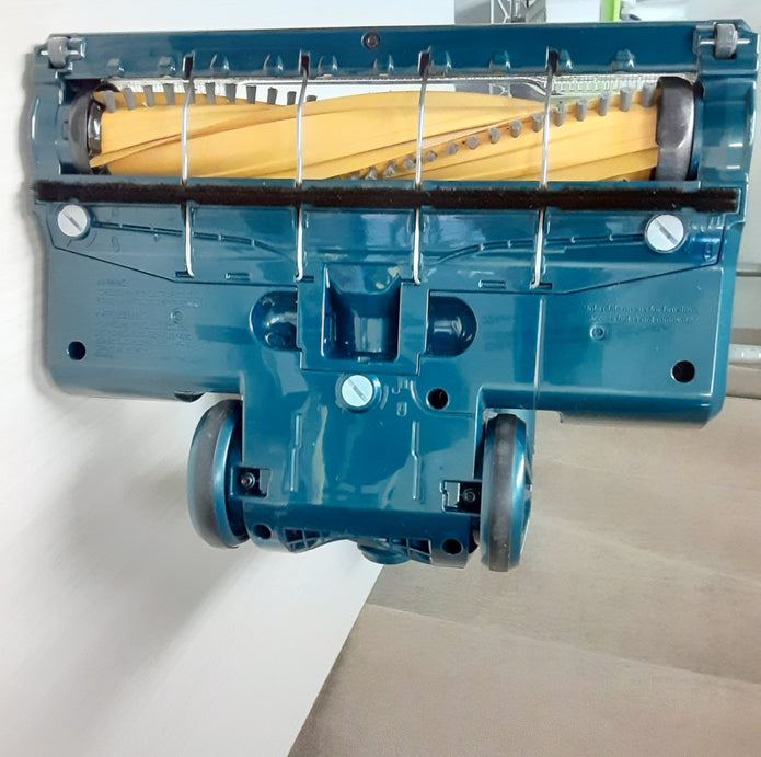 DEMO/ LIKE NEW Shark Navigator Lift-Away Vacuum, Self-Cleaning, HEPA, Teal, ZU503AMZ