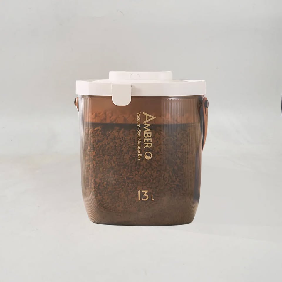 VOOCOO Amber Vacuum Seal Storage Food Container For Cats and Dogs