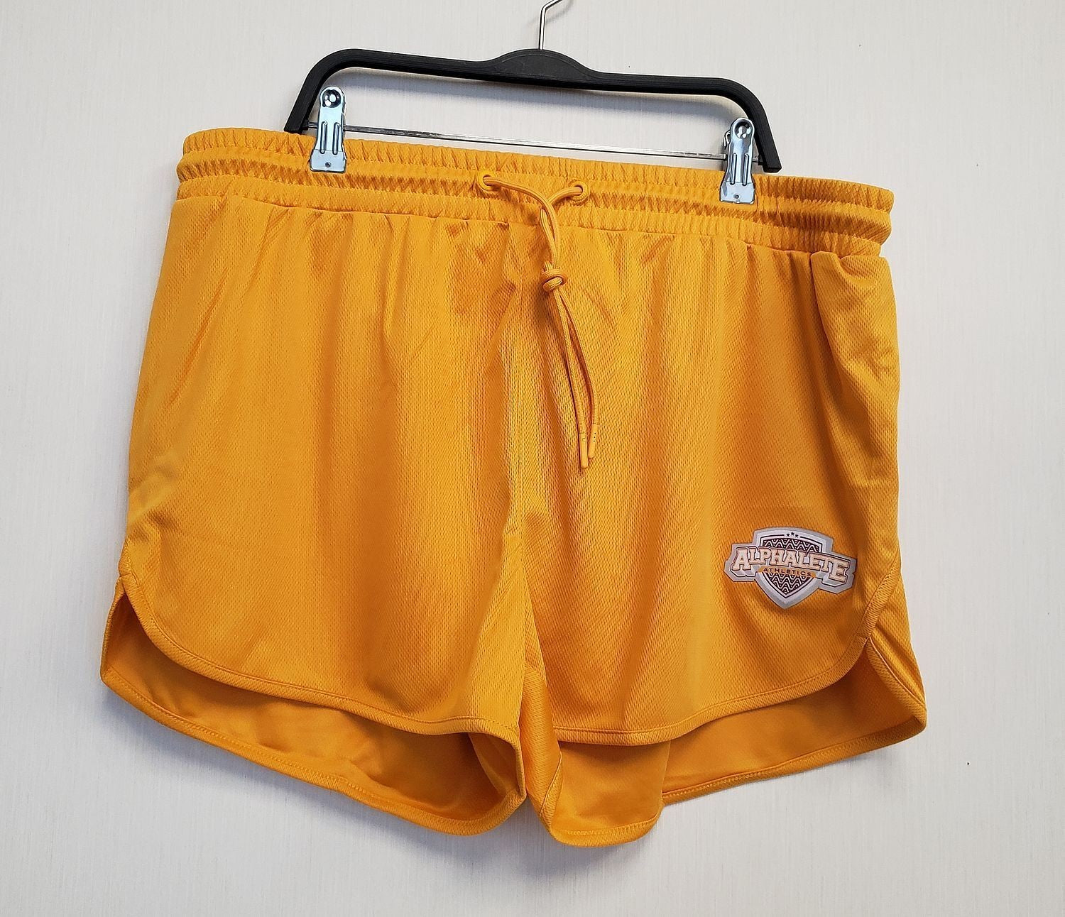 NEW Alphalete Women's Varsity Short Marigold (042558) Size XXXL DA6a/21