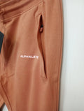 NEW Mens Alphalete  Essential Jogger – CLAY  size - XL /RG3/121