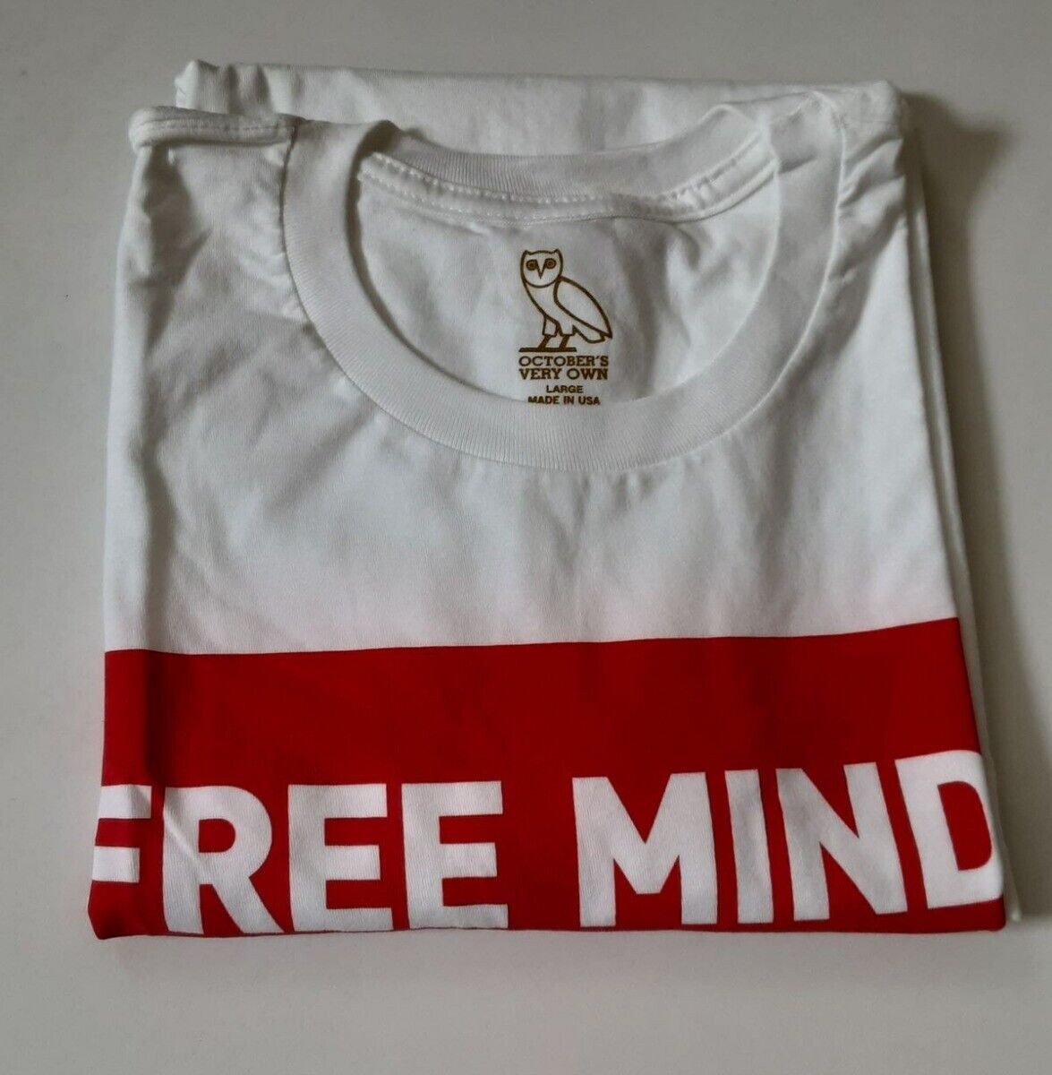 New October's Very Own OVO FREE MINDS WHITE T-Shirt Sh/Slv ( Size LG) RA60
