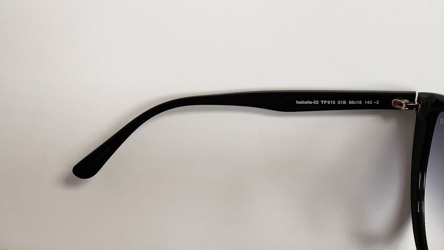 NEW Tom Ford Isabella-02 TF 915 01B Black/Gradient Smoke Women's Sunglass G6A/26