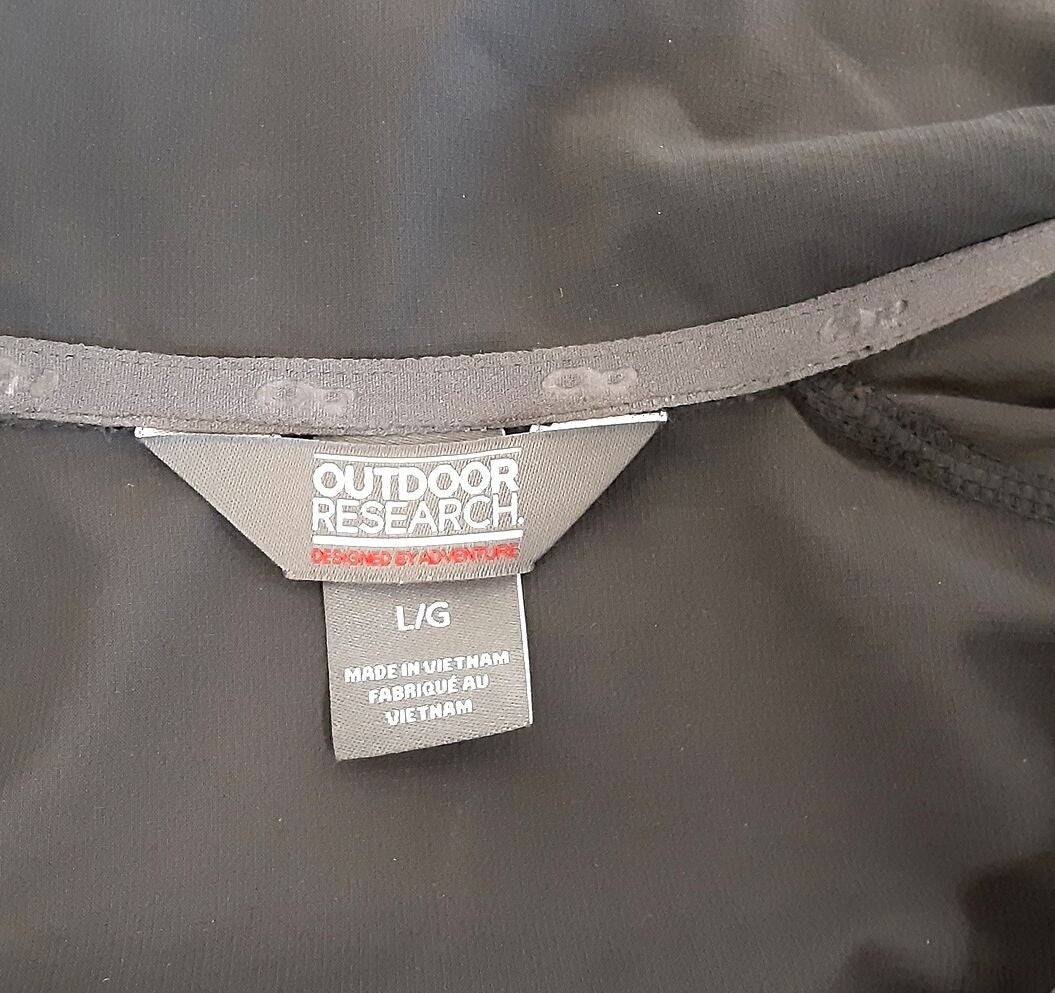 Outdoors x Pokemon Ferrosi Black Lightweight Jacket L Women RA22/227