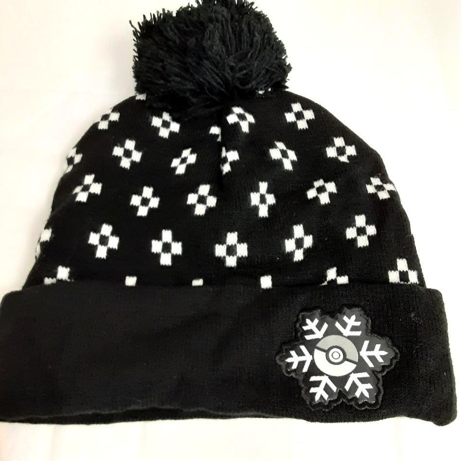 Pokemon Center Poké Ball Flurries Knit Beanie One Size-Adult black/white RA19/220