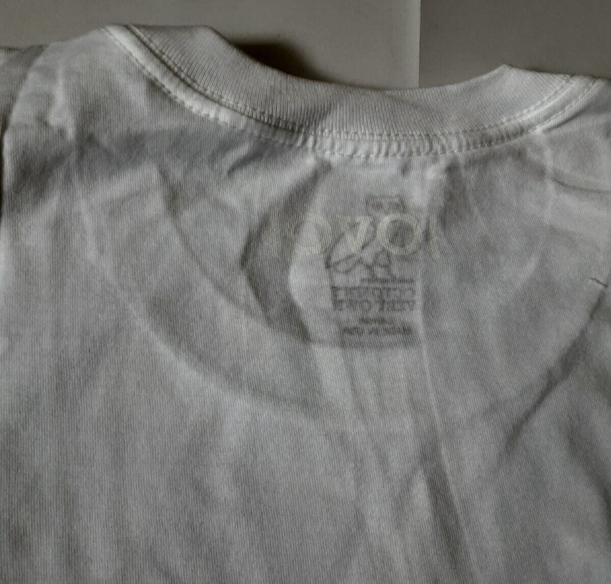 New October's Very Own OVO FREE MINDS WHITE T-Shirt Sh/Slv ( Size LG) RA64
