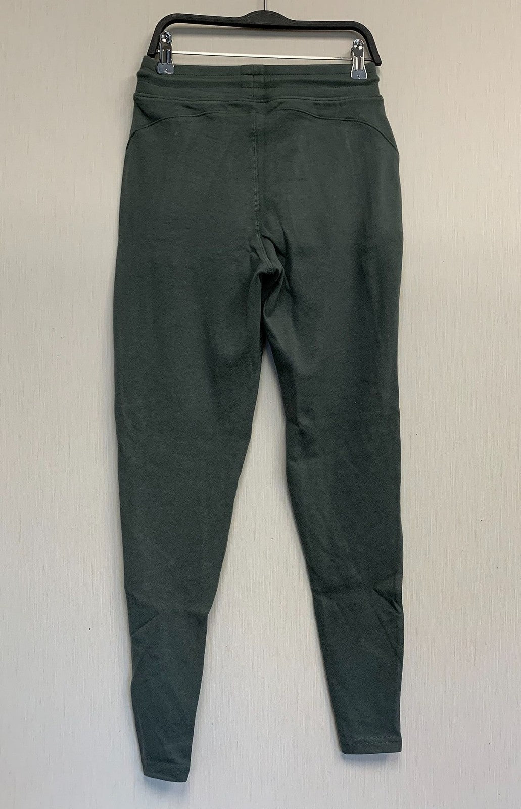 NEW ALPHALETE Essential Core Jogger Grey/Concrete Size S Womens (250888) G28a/21