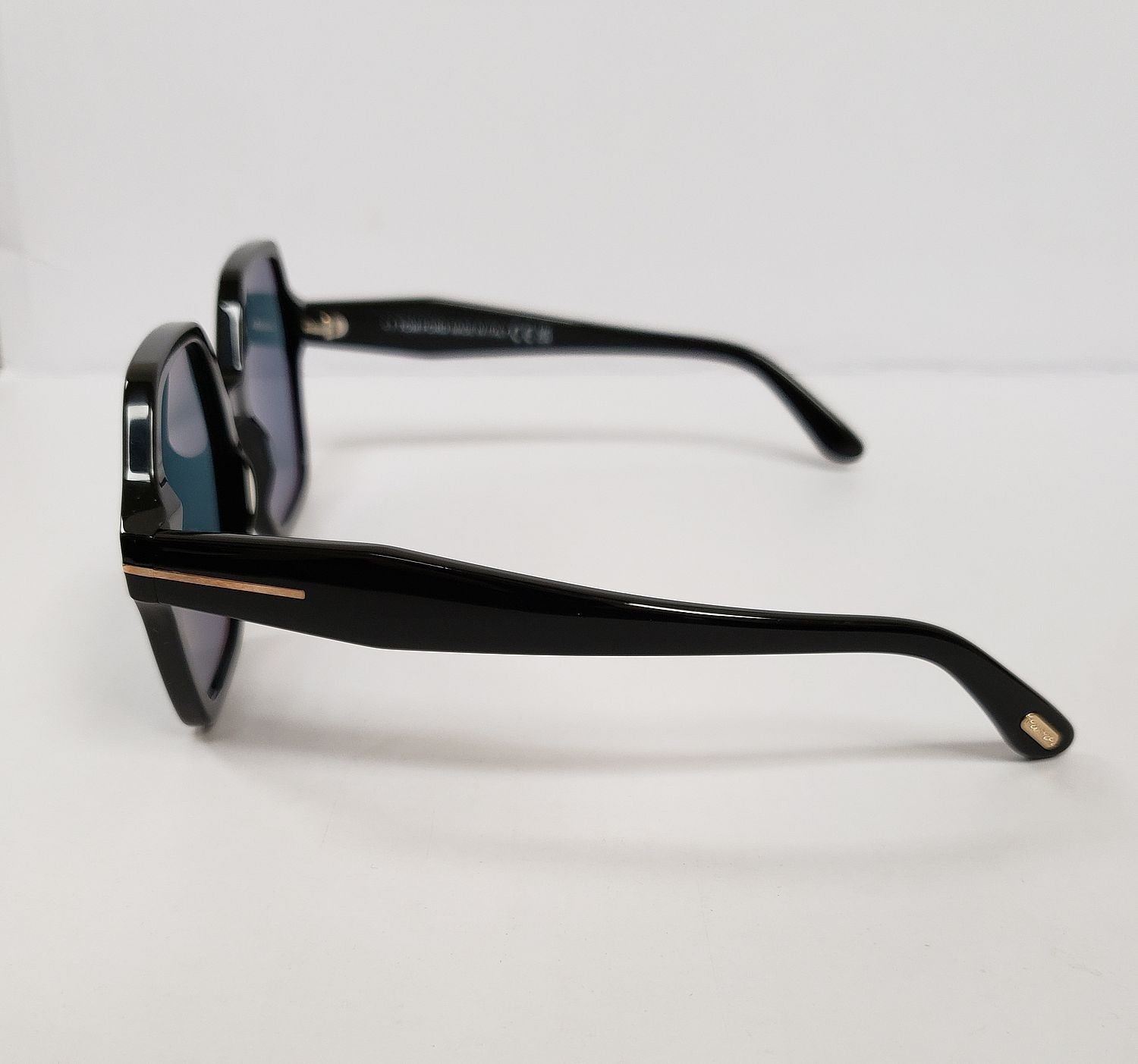 NEW Tom Ford Romy TF1032 ECO 01A Black Sunglasses G23a/23