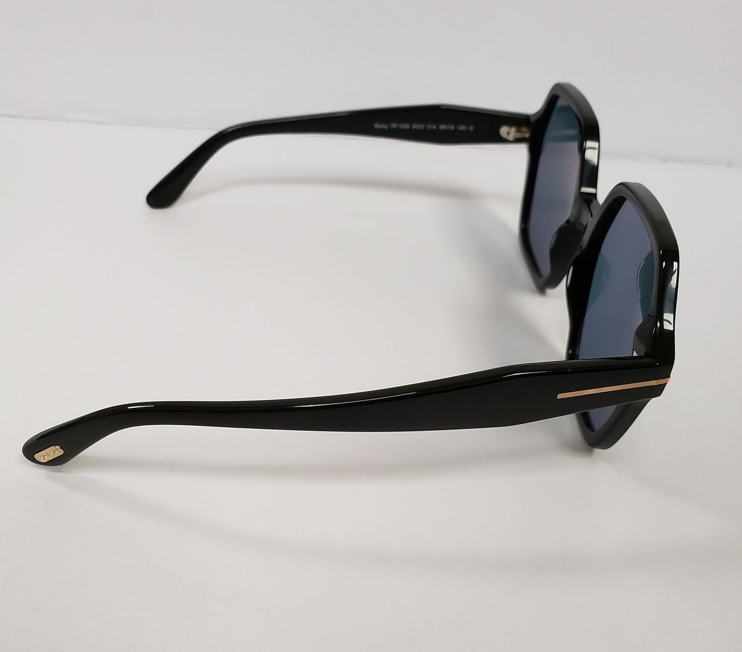 NEW Tom Ford Romy TF1032 ECO 01A Black Sunglasses G23a/24