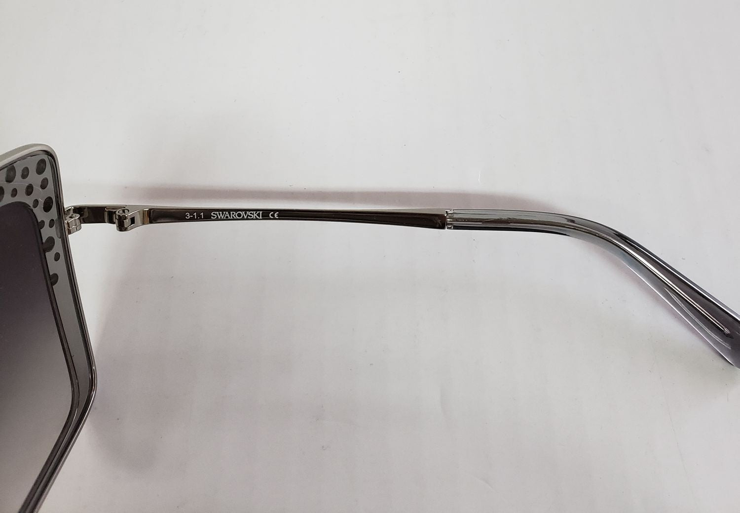 SWAROVSKI SK 324H 20B Silver Metal Gradient Grey Brown Lens Sunglasses G10a/27