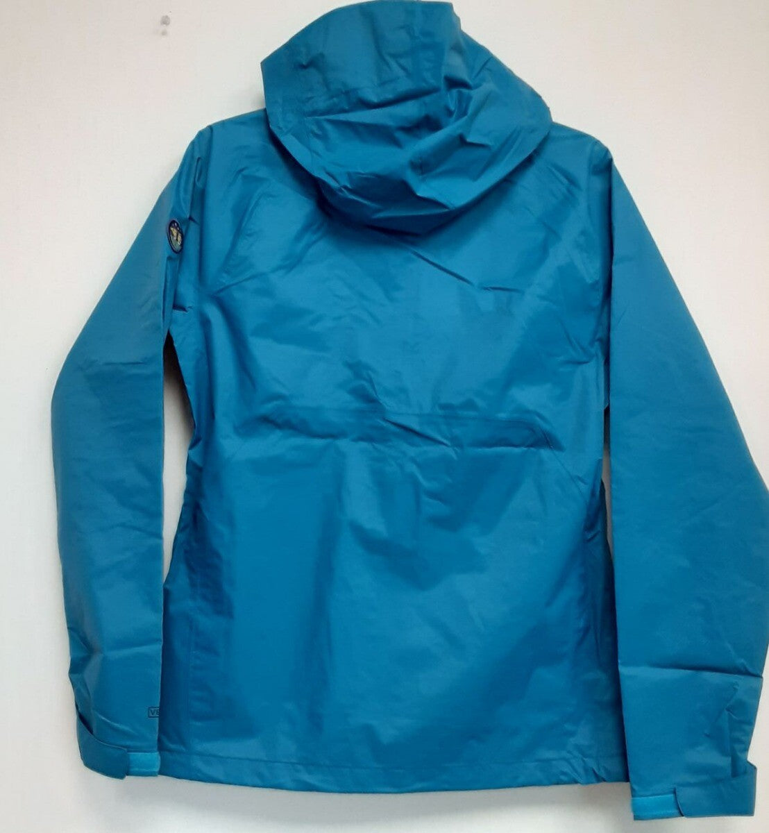 New Pokemon Center Apollo Outdoors Celestial Blue Rain Jacket  (M women) RA16/225