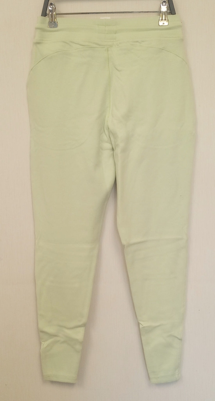 NEW ALPHALETE Women's Medium Essential Core Jogger FROZEN SPRING size M /RG11/124
