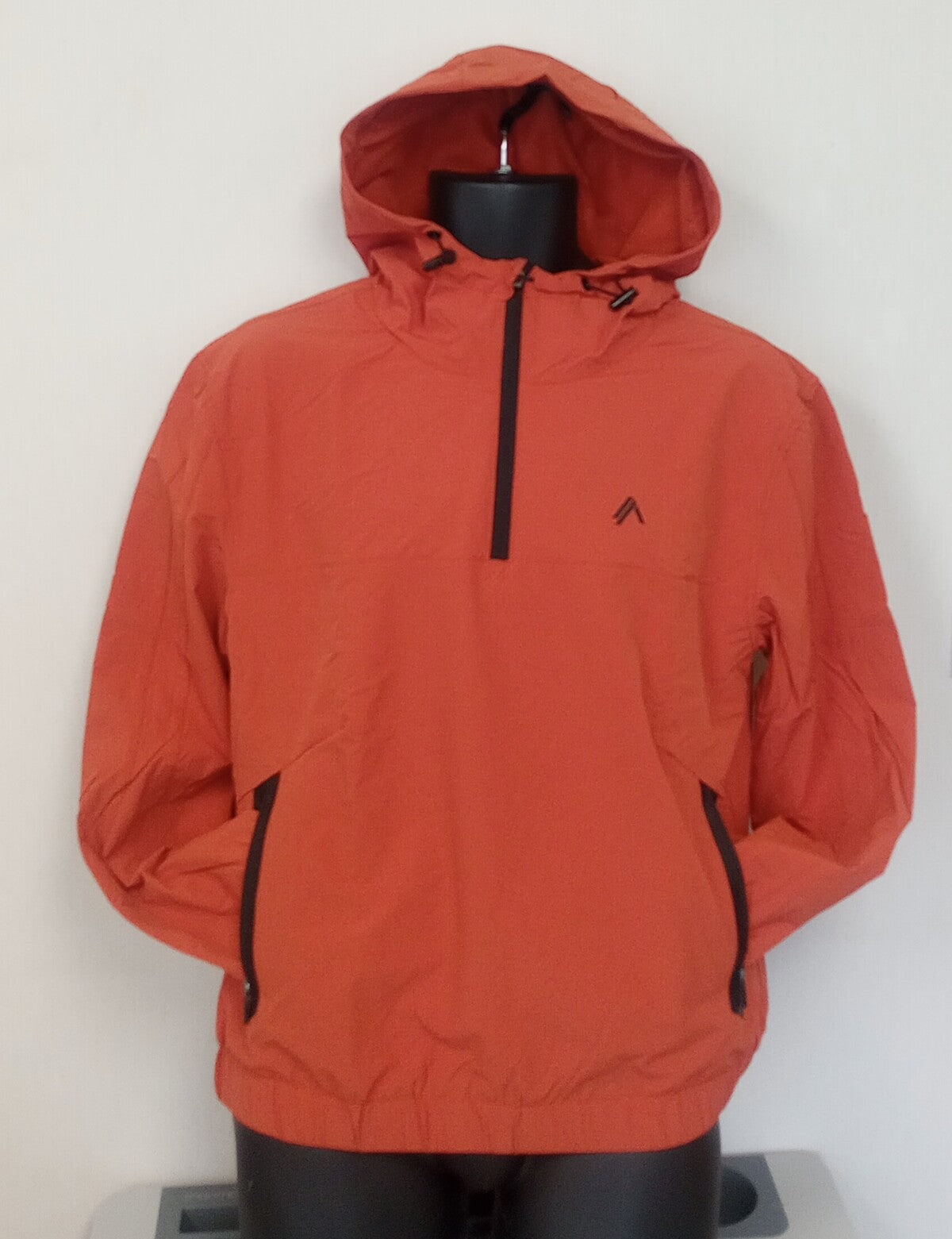 NEW ALPHALETE WOMEN'S  TECH WINDBREAKER - SOUR TANGERINE - SIZE - S /RG27/120
