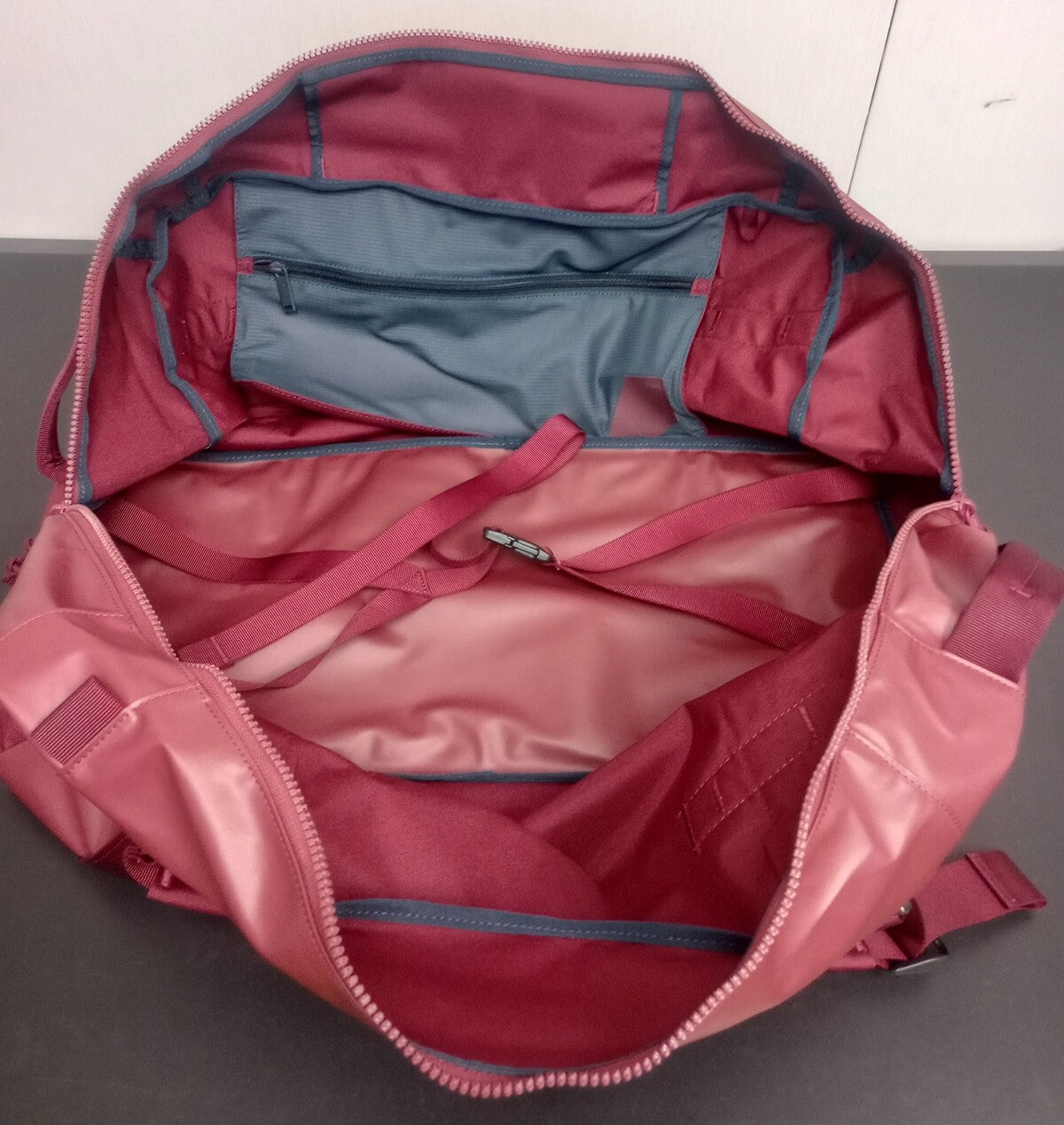 AWAY F.A.R TRAVEL Duffle 55L Lightweight Backpack Suitcase BURGUNDY CH44/126