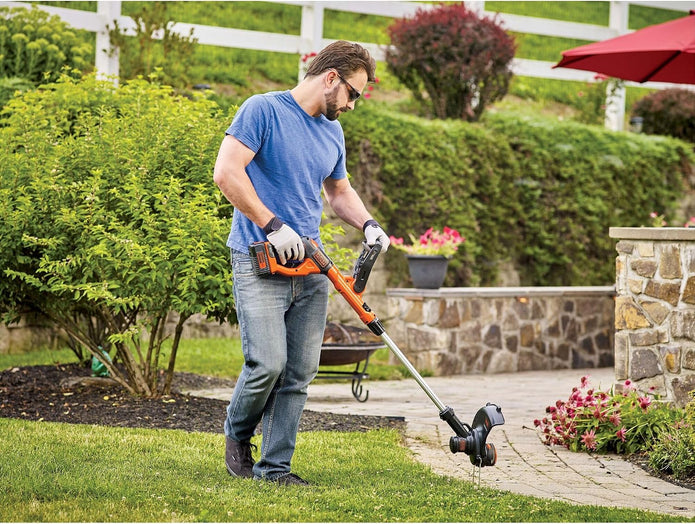 BLACK+DECKER 40V MAX String Trimmer and Edger Kit, Cordless, 13 inch, 2-in-1, Battery and Charger Included (LST140C)