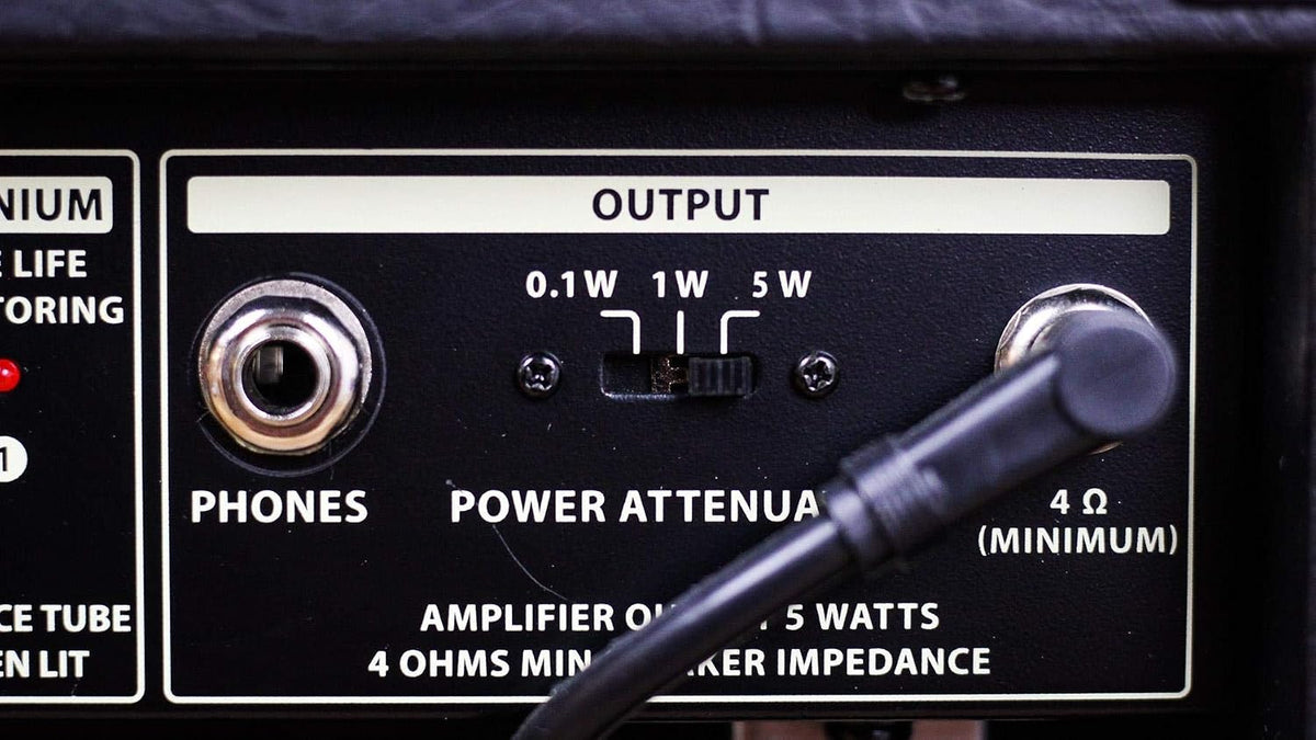 Bugera V5 INFINIUM Tube Guitar Amp
