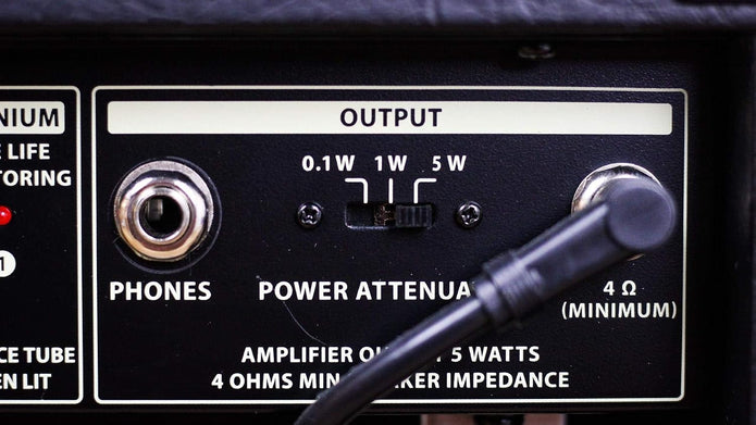 Bugera V5 INFINIUM Tube Guitar Amp