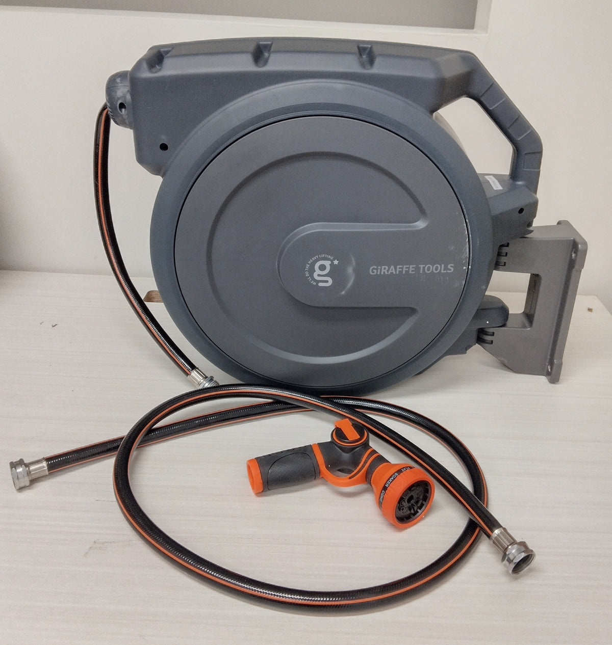 USED LIKE NEW Giraffe Tools AW40MB Garden Hose Reel, Metal Bracket, 5/8 in x 90 FT