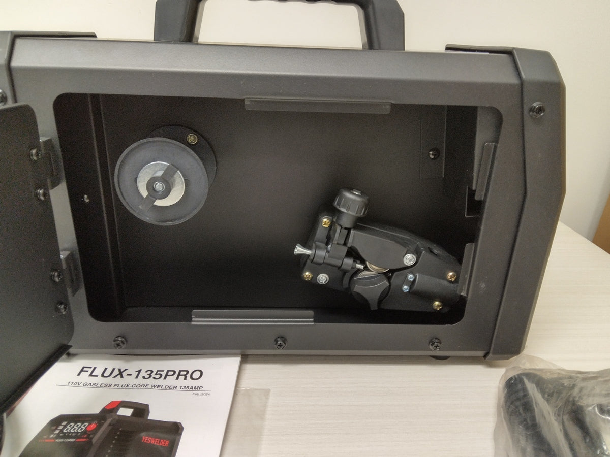 AS IS / USED LIKE NEW / YESWELDER FLUX-135PRO Flux Core MIG Welder