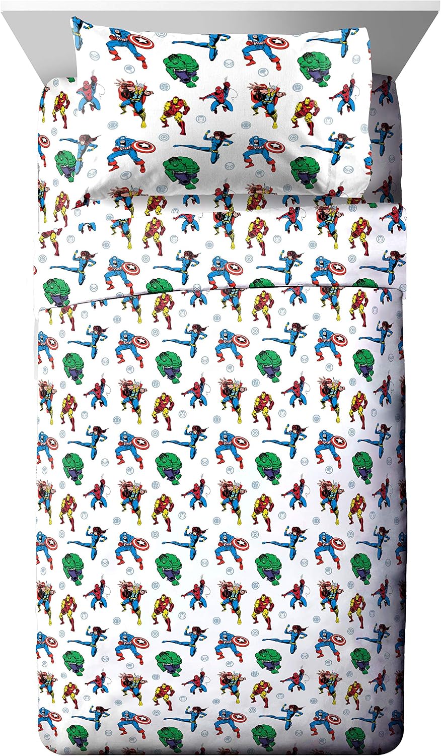 Jay Franco Marvel Avengers Fighting Team 5 Piece Full Bed Set - Includes Reversible Comforter & Sheet Set Bedding