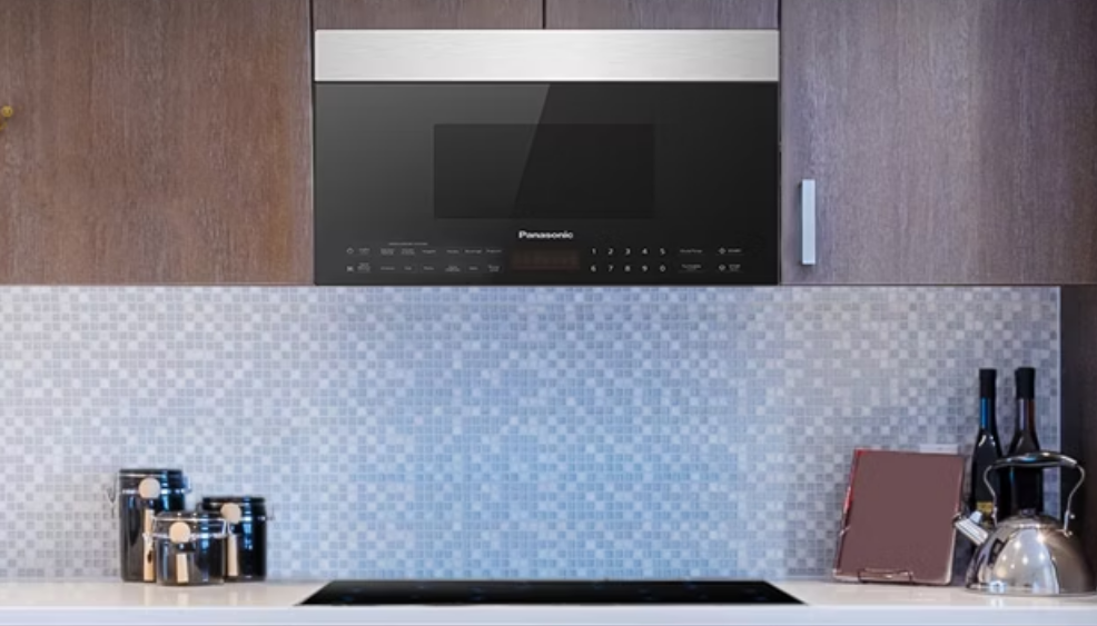Panasonic 24-inch, 1.4 cu.ft. Over-the-Range Microwave Oven with Genius Sensor NN-SG138S